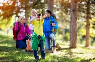 © Eurotours Wandern Kinder Fernglas HOFER REISEN
