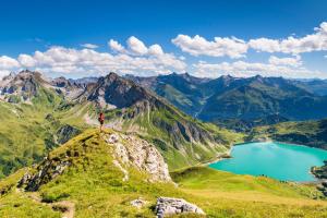 Fenstertage 2025 nutzen und mehr Urlaub genießen | HOFER REISEN