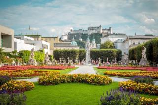 Mirabellgarten Salzburg Stadt Blumen Sehenswürdigkeiten HOFER REISEN