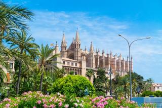 Königspalast La Almudaina Kathedrale Palma Mallorca Spanien HOFER REISEN