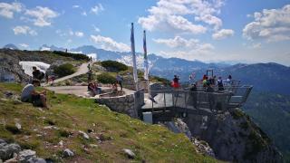 © Eurotours Krippenstein Berge Aussicht HOFER REISEN