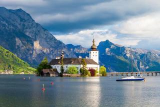 © Eurotours Schloss Orth in Oberösterreich HOFER REISEN