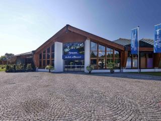 Therme Loipersdorf - HOFER REISEN