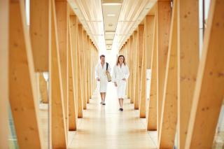 Therme Laa - HOFER REISEN