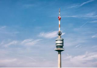 © Eurotours Donauturm in Wien HOFER REISEN