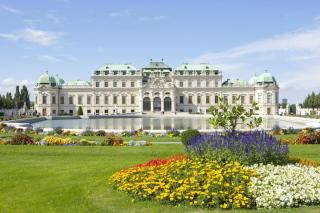 © Eurotours Schloss Belvedere HOFER REISEN
