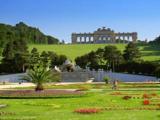 © Eurotours Gloriett Wien HOFER REISEN