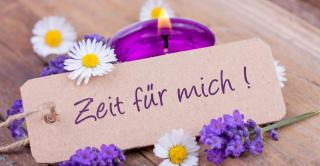 © Flydine - Fotolia.com Zeit für mich Wellness HOFER REISEN