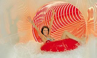 Erlebnistherme Zillertal - HOFER REISEN