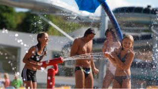Kinder Spielen Wasser HOFER REISEN