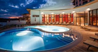 Außenbecken Therme Stegersbach HOFER REISEN