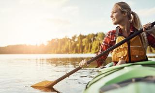 Kayak Frau See HOFER REISEN