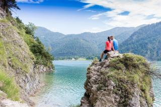 Pärchen Wandern Achensee HOFER REISEN