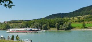 © Eurotours Melk in der Wachau Donauschifffahrt HOFER REISEN
