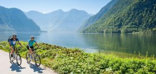 Places to be: Hallstatt in Oberösterreich HOFER REISEN Places to be: Hallstatt in Oberösterreich HOFER REISEN