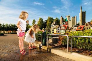 © 2025 The LEGO Group © 2025 The LEGO Group