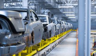 Auto Montagehalle HOFER REISEN