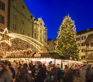 © Eurotours Christkindlmarkt in Innsbruck HOFER REISEN