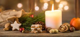 © Eurotours Kerze Advent Nüsse Mandarine HOFER REISEN