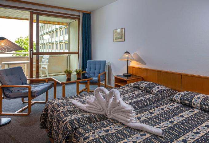 Zimmerbeispiel Doppelzimmer „Balkon“