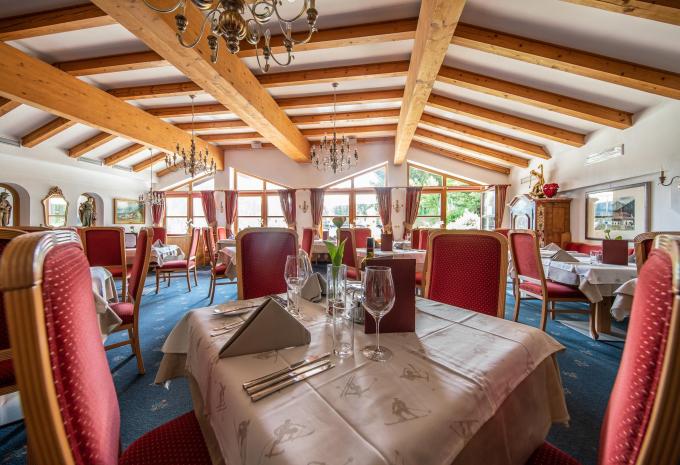 Hotel Karl Schranz **** in St. Anton am Arlberg HOFER REISEN
