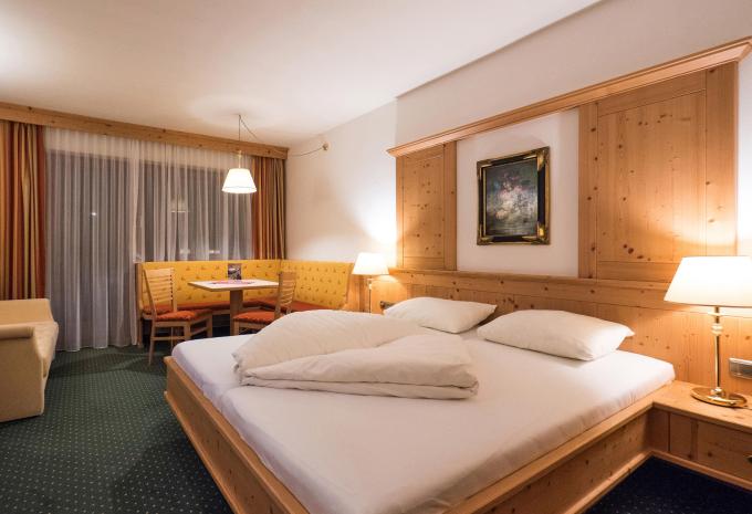 Zimmerbeispiel Dreibettzimmer „Comfort Balkon“