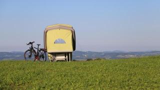 Camping mit dem E-Bike und Micro-Wohnwagen