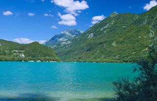 Cavazzo-See HOFER REISEN