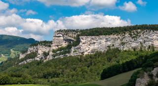 Gebirgskamm Jurapark HOFER REISEN