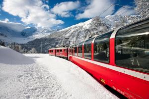 Schweiz - Glacier- & Bernina-Express - Zugrundreise