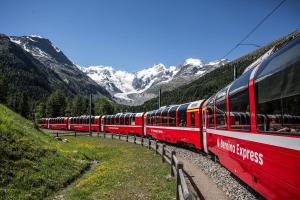 Schweiz - Bernina-Express - Zugrundreise