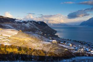 Schweiz - Treno Gottardo & Centovallibahn im Winter - Zugrundreise