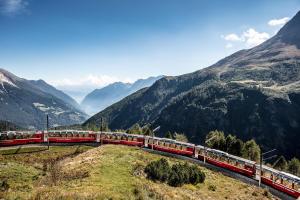 Schweiz - Bernina-Express - Zugrundreise