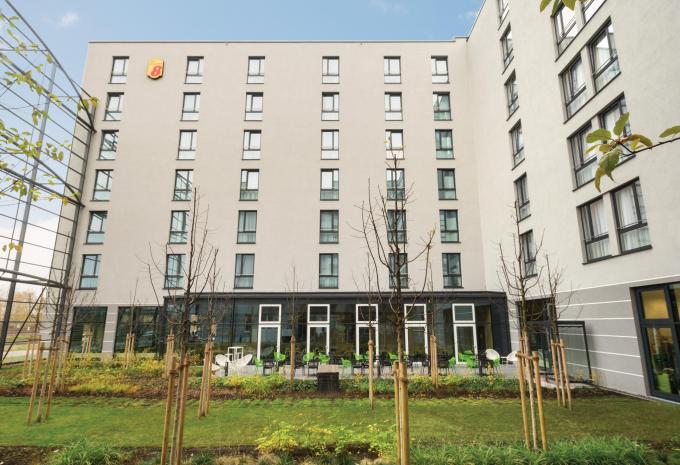 Hotel Super 8 Munich City West