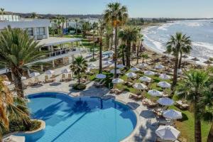 The Golden Bay Beach Hotel*****