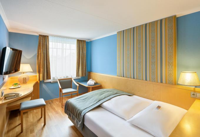 Austria Trend Hotel Ananas **** In Wien | HOFER REISEN