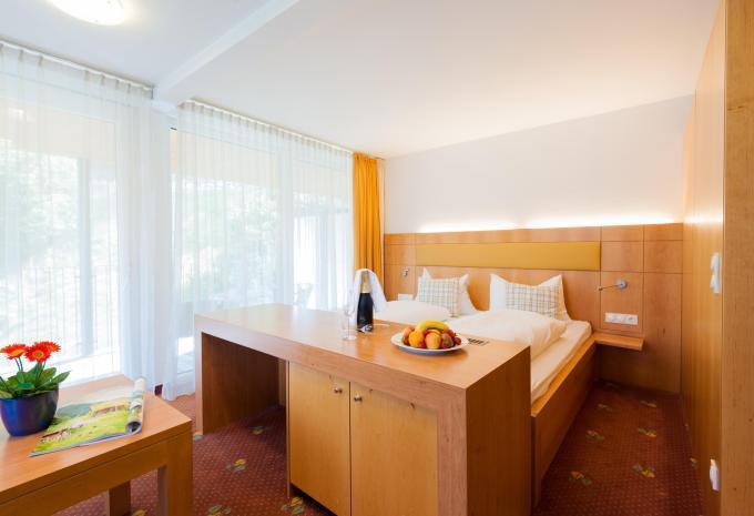 Zimmerbeispiel Doppelzimmer „Superior Balkon“