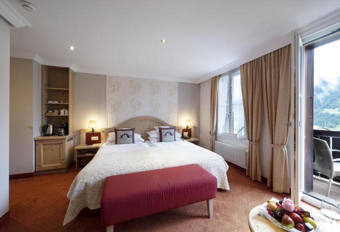 Zimmerbeispiel Doppelzimmer „Superior Blick auf Eigernordwand“