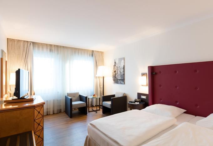 Zimmerbeispiel Doppelzimmer „Standard Plus“ Zimmerbeispiel Doppelzimmer „Standard Plus“