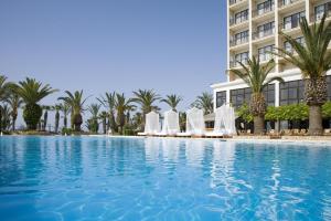 Sandy Beach Hotel & Spa ****