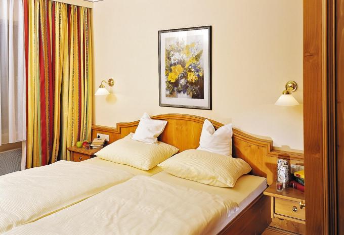 Zimmerbeispiel Doppelzimmer "Comfort Balkon"