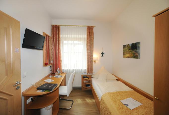 Zimmerbeispiel, Einzelzimmer (EZ) „Standard“