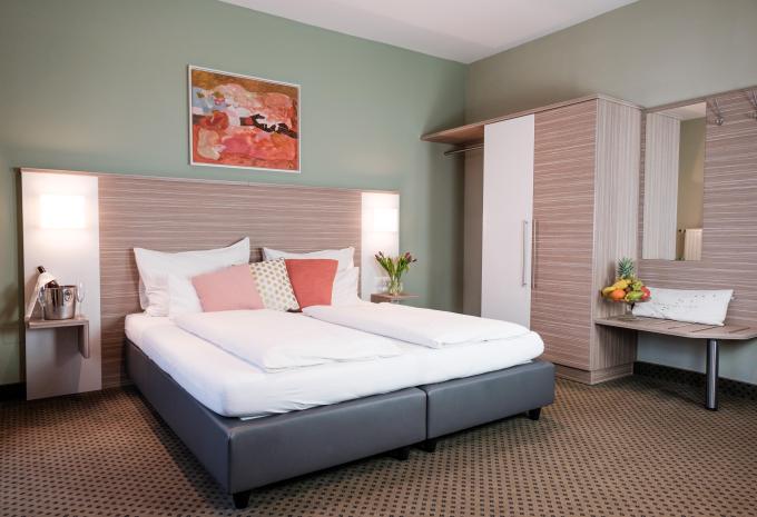 Zimmerbeispiel, Dreibettzimmer (DBZ) „Standard“