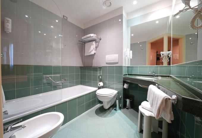 Zimmerbeispiel Dreibettzimmer (DBZ) Superior