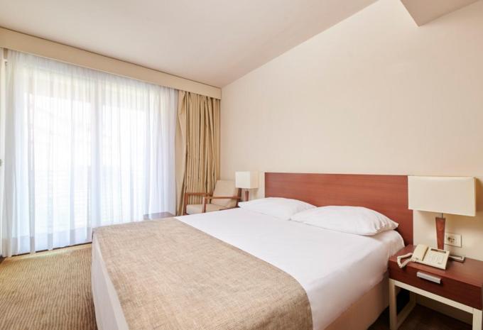 Zimmerbeispiel, Doppelzimmer (DZ) „Balkon C2B“ Zimmerbeispiel, Doppelzimmer (DZ) „Balkon C2B“