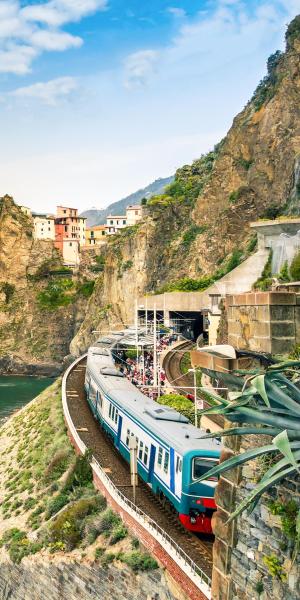 Bus- und Zugrundreisen weltweit