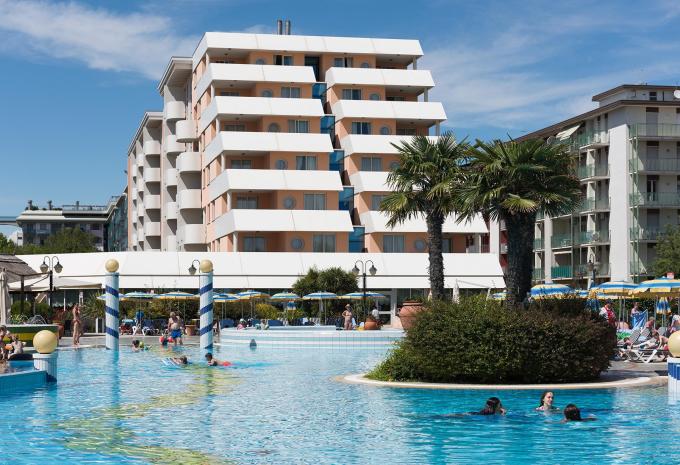 Aparthotel Holiday, Bibione