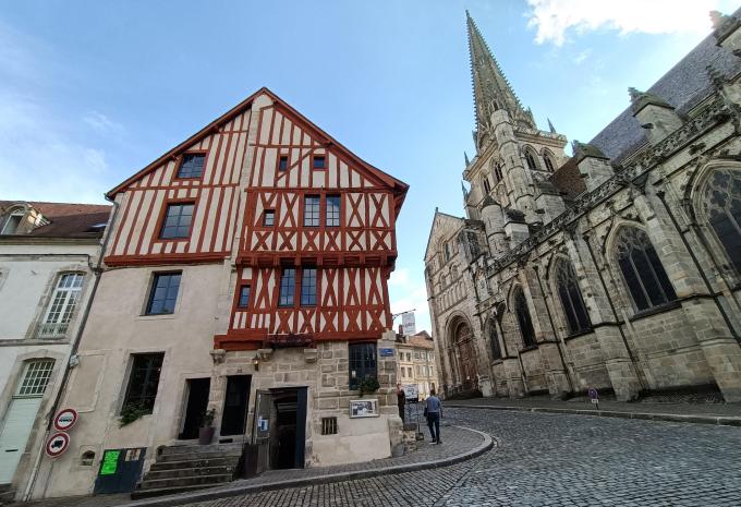 Wein- & Kulturregion Burgund - Geführte Kleingruppen-Sternradtour