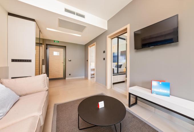 Zimmerbeispiel: Suite „Parkblick U4TPG“