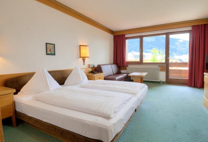 Zimmerbeispiel: Familienzimmer „Balkon Süd"